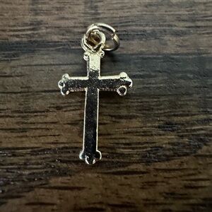 ✝️ Vintage Gold-Tone Cross Pendant | Ornate Tips | Devotional Symbolism